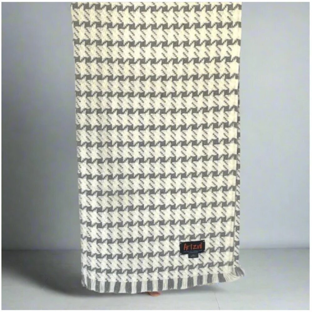 ARTZNL 100% Baby Alpaca Houndstooth Throw Blanket Large Soft Warm Luxury Gray - Picture 2 of 13
